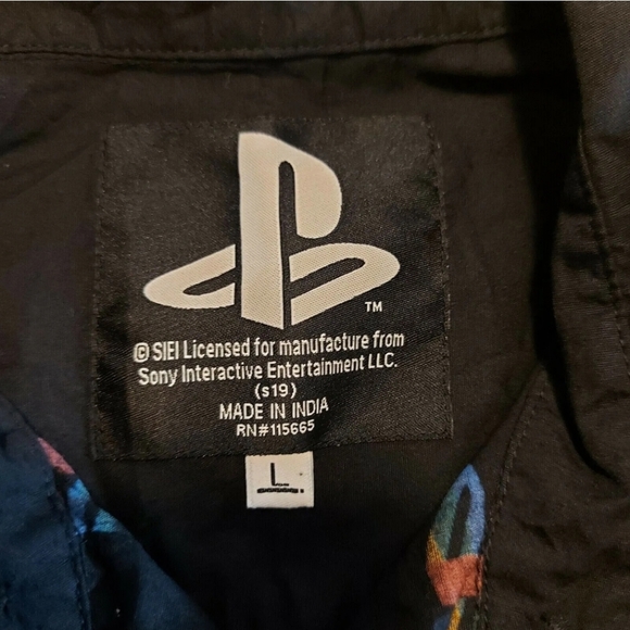 Sony PlayStation Print Logo Graphic Licensed Button-Up Shirt Black Size Large - Picture 4 of 5